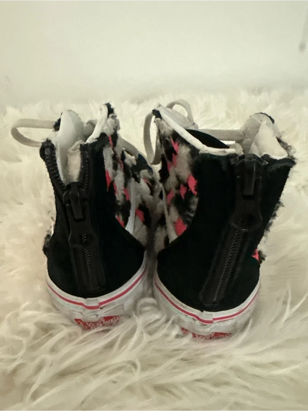Vans Kids High-Top Sneakers in Black and Pink